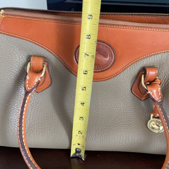 Dooney & Bourke shoulder bag - Picture 9 of 13